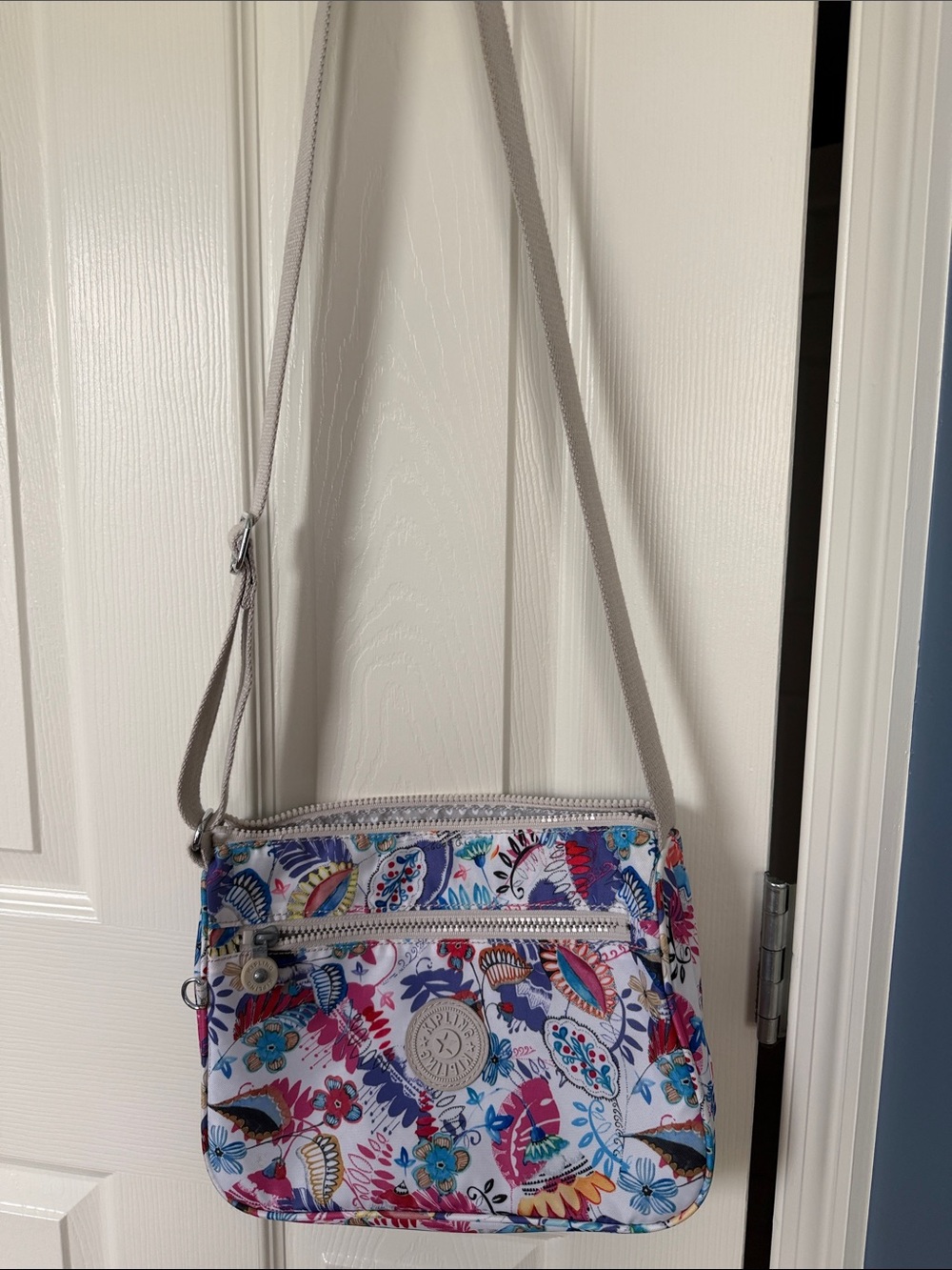 Kipling Floral Print White Crossbody Bag with Beige Strap